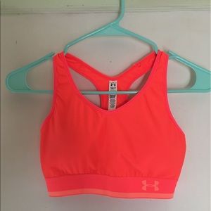 NWOT Under Armour Racerback Sports Bra