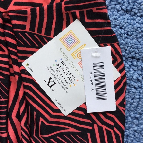 LuLaRoe Dresses & Skirts - LuLaRoe Madison Skirt w Pockets--NWT