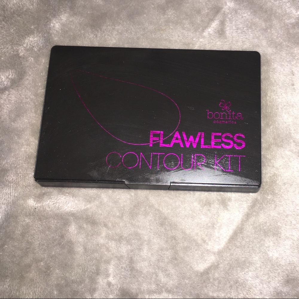Flawless Contour Kit