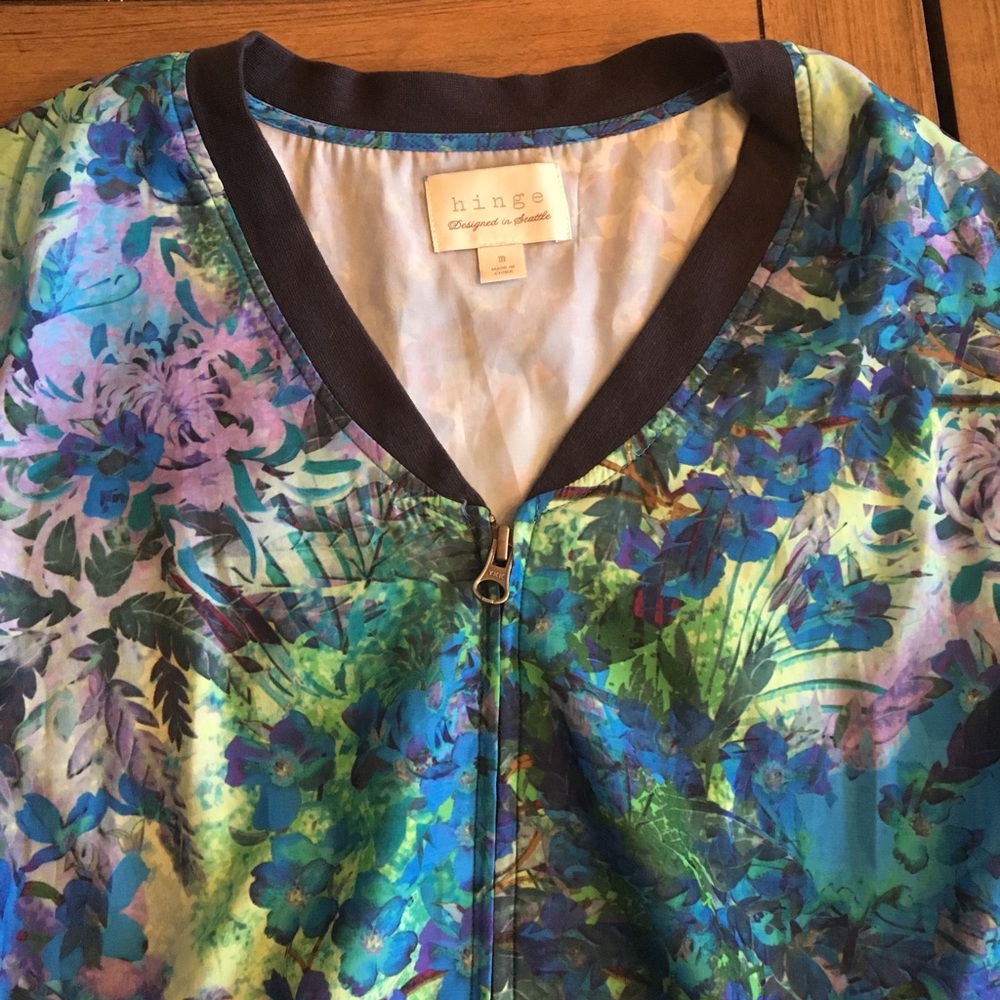 Hinge jacket - Picture 3 of 4