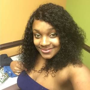 Meet your Posher, Symone