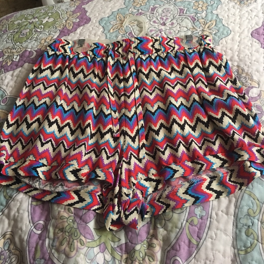 Patterned shorts