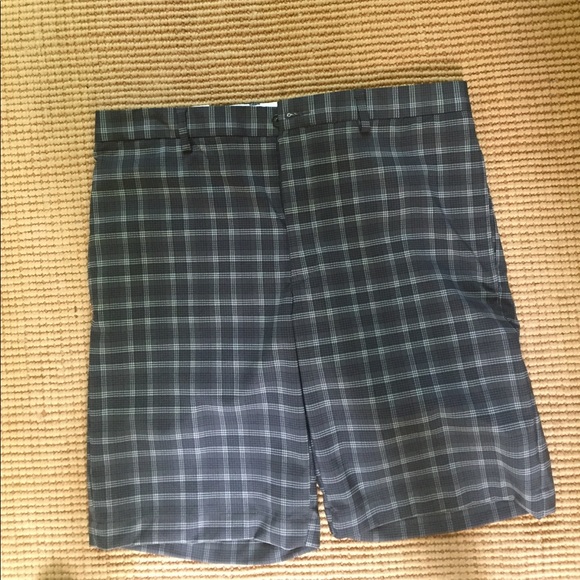 Golf Shorts - Picture 1 of 3