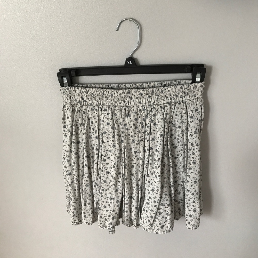 Brandy Melville skirt