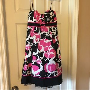 Adorable black & hot pink dress