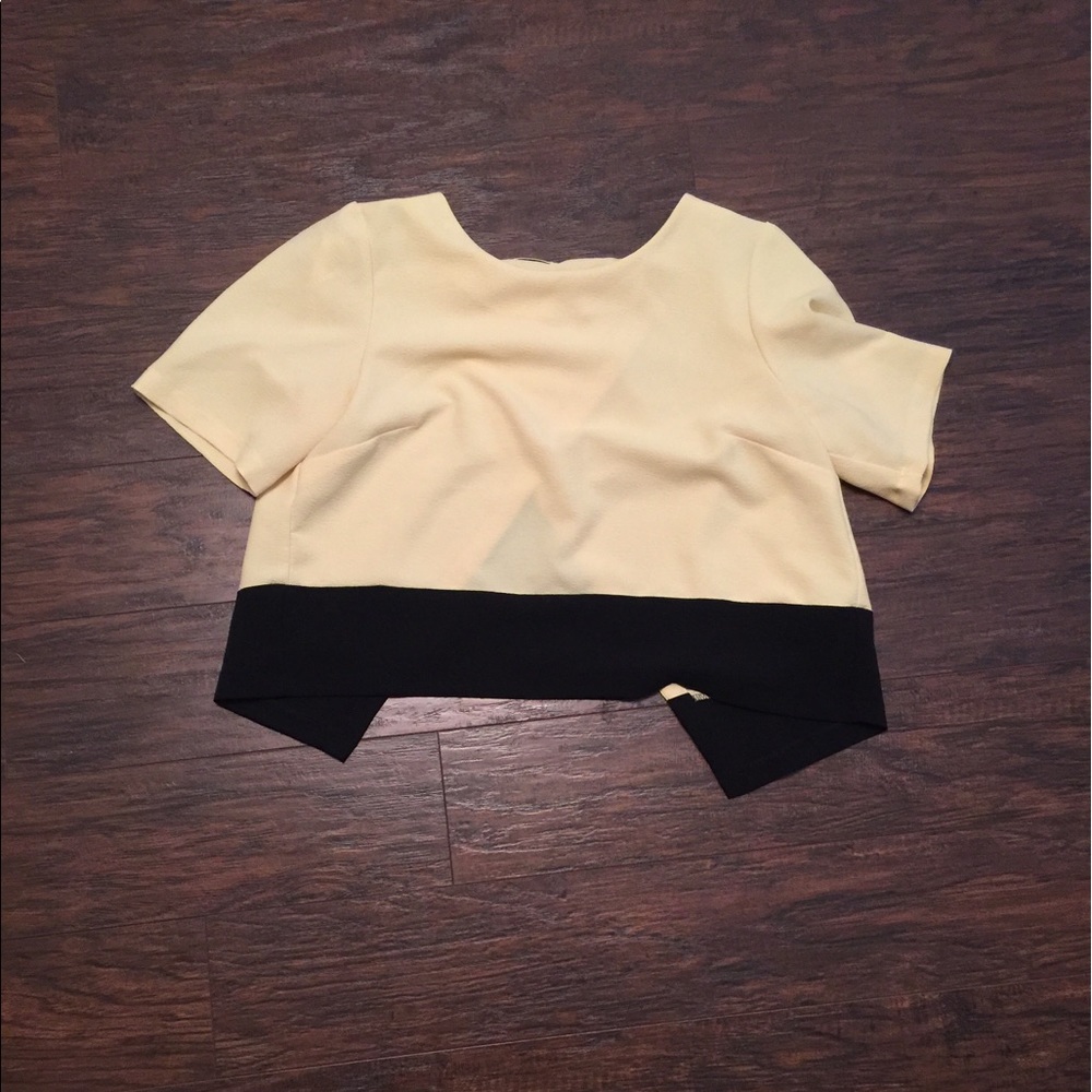 Miss Selfridge Yellow&Black Top Cross Open Back