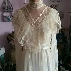 Vintage 1970s Gunne Sax Wedding Dress