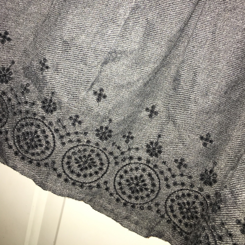 AE skirt - Picture 2 of 3
