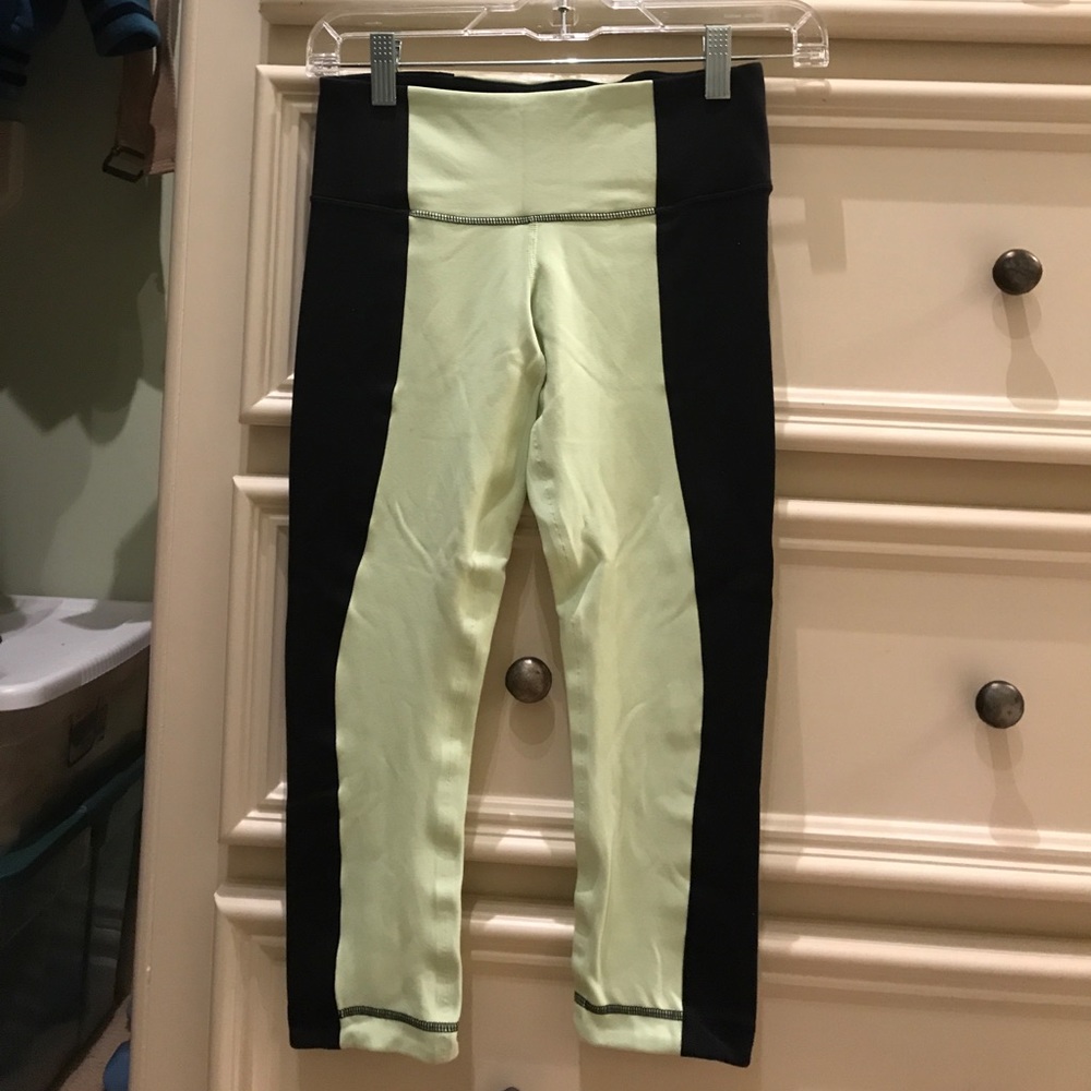 Lululemon crop leggings