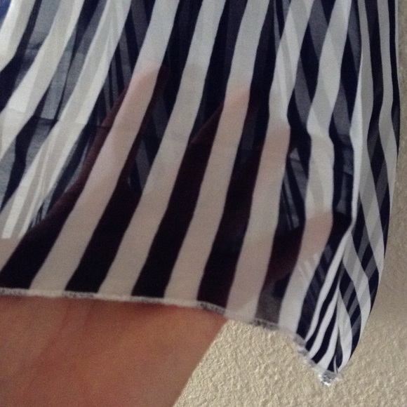 Blue & white stripe summer top - Picture 4 of 4