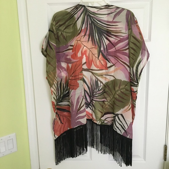 NWOT Kitara printed fringe Kimono cover up SZ -OS - Picture 3 of 6