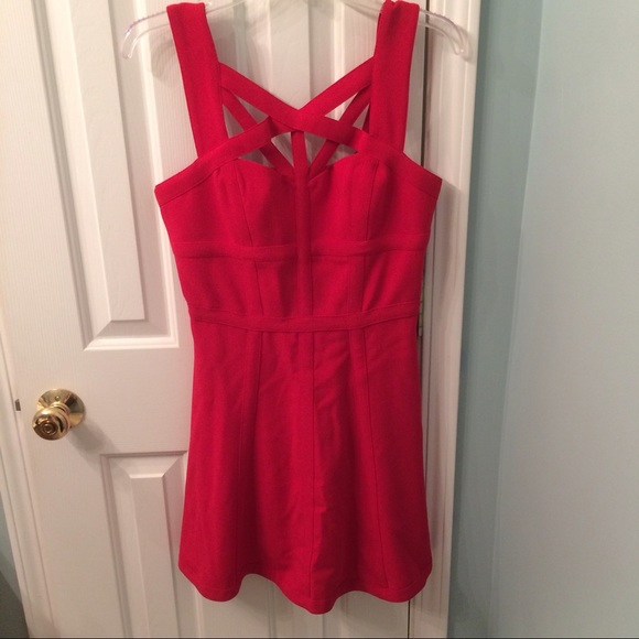 NWOT BCBGMaxAzria Red Dress as Worn by TV Stars - Picture 8 of 9
