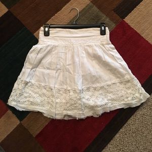 AE white skirt