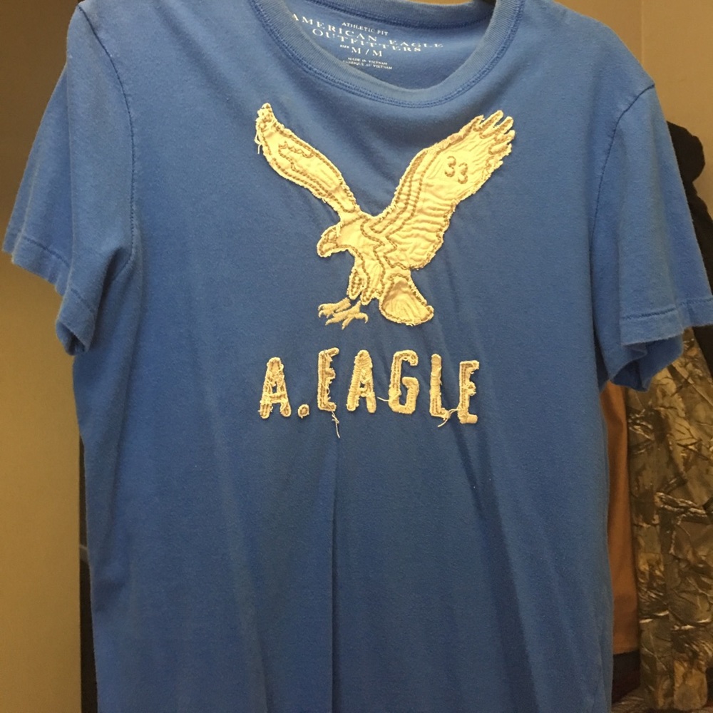 American eagle tee shirt