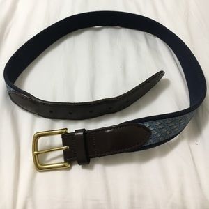 Vineyard Vines belt size 34
