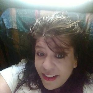 Meet your Posher, Carla