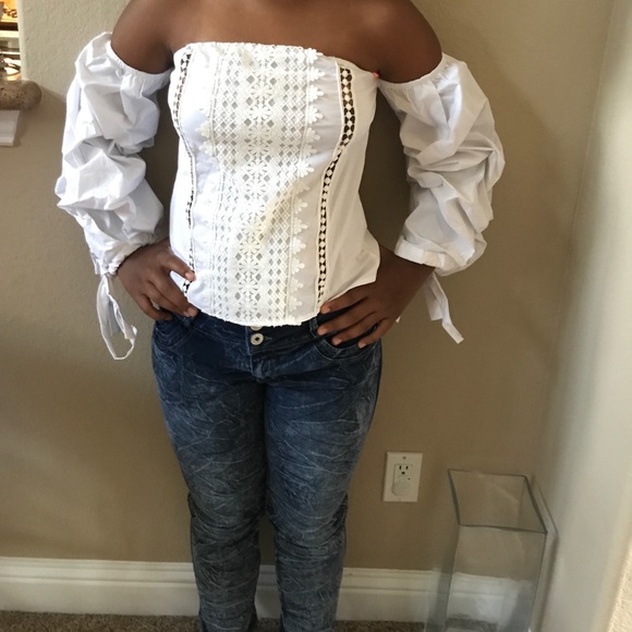 SOLD OUT - Picture 2 of 5