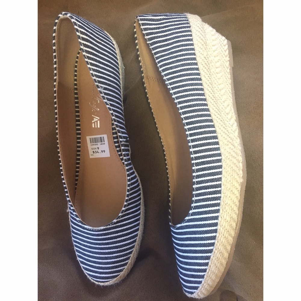 Brand new striped 2 inch wedges