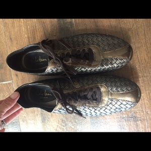 Cole Haan classy walking shoes