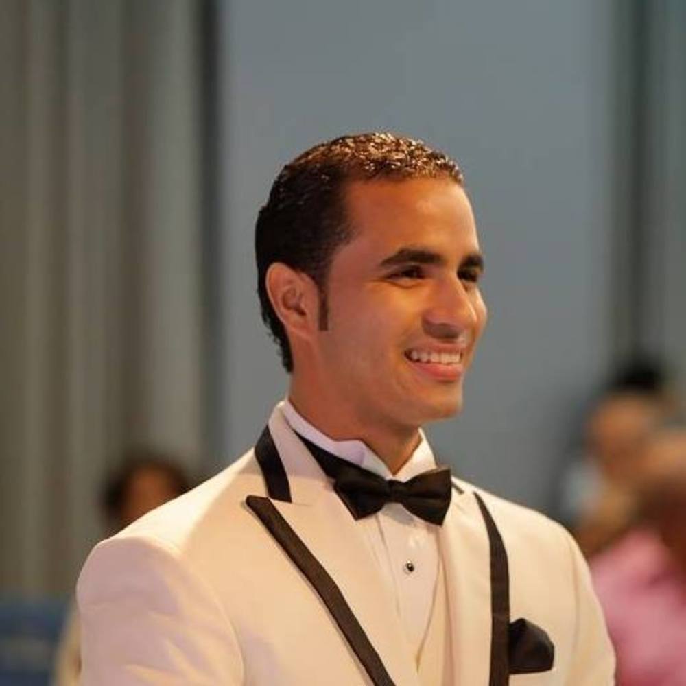 Meet your Posher, Luis