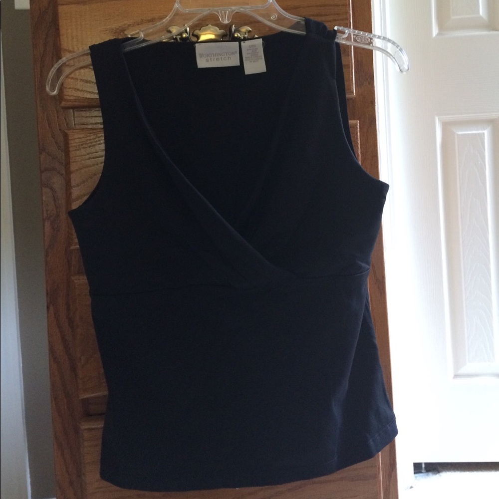 Sleeveless black shirt