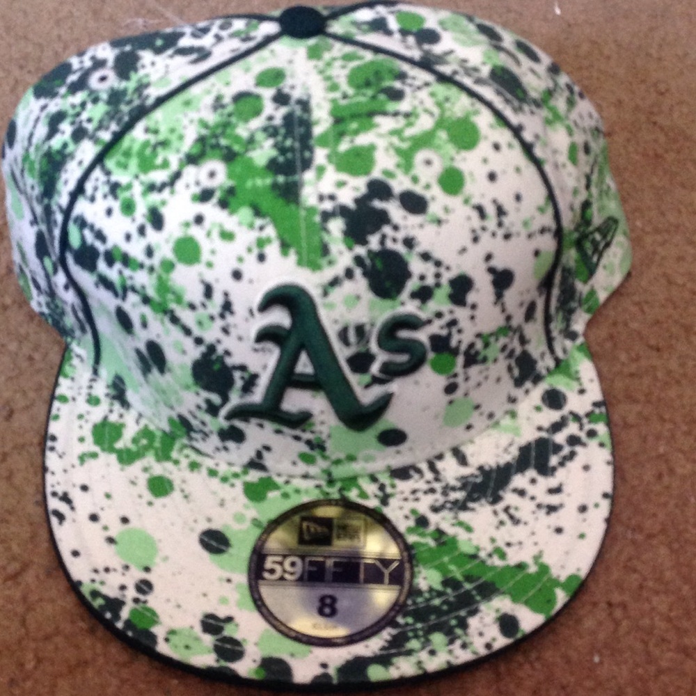 Oakland A's cap NEW size 8