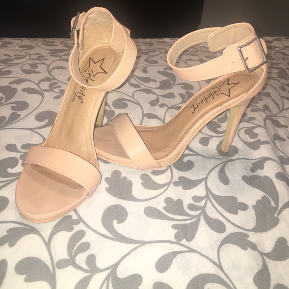 Heels - Picture 1 of 1