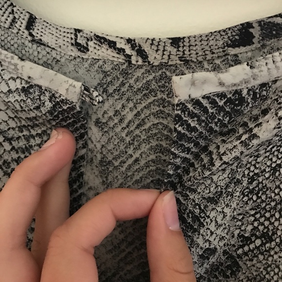 JOIE snakeskin silk top - Picture 3 of 3