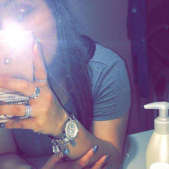 Meet your Posher, Marquez - Picture 1 of 1