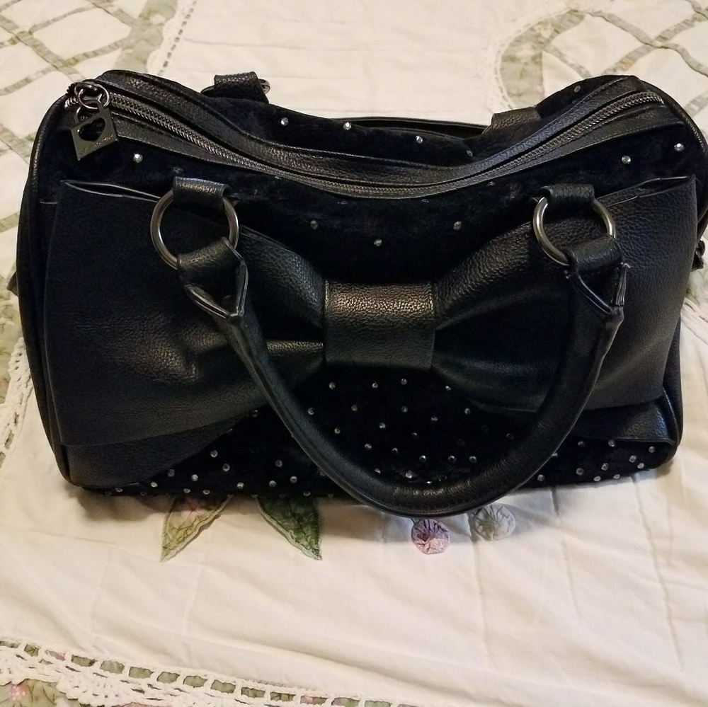 Betsey Johnson Crystal Bow Satchel - TRADE??
