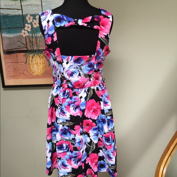 Floral print summer dress, size L. NWOT - Picture 3 of 4