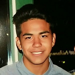 Meet your Posher, Davis