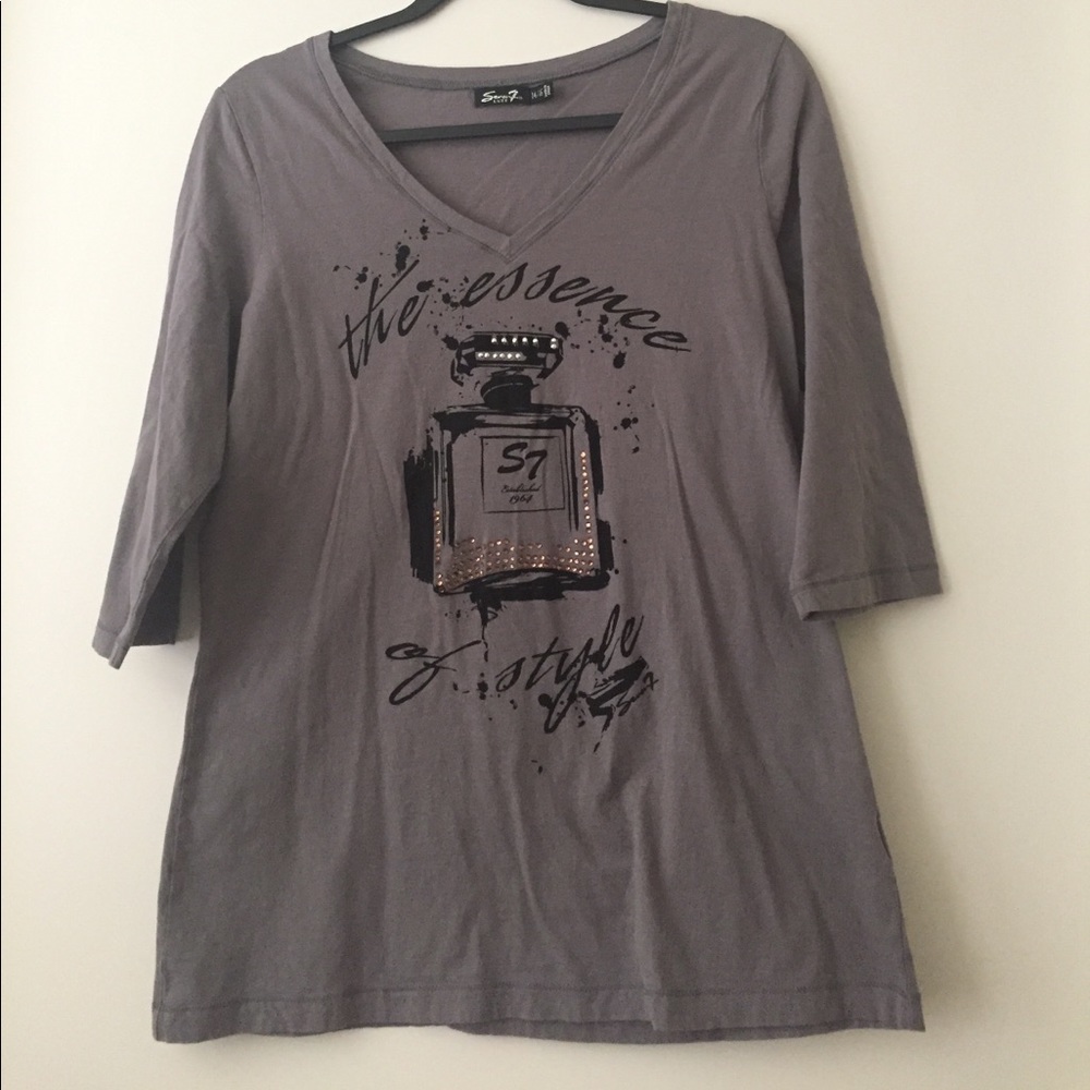 Womens Seven7 Graphic Tee