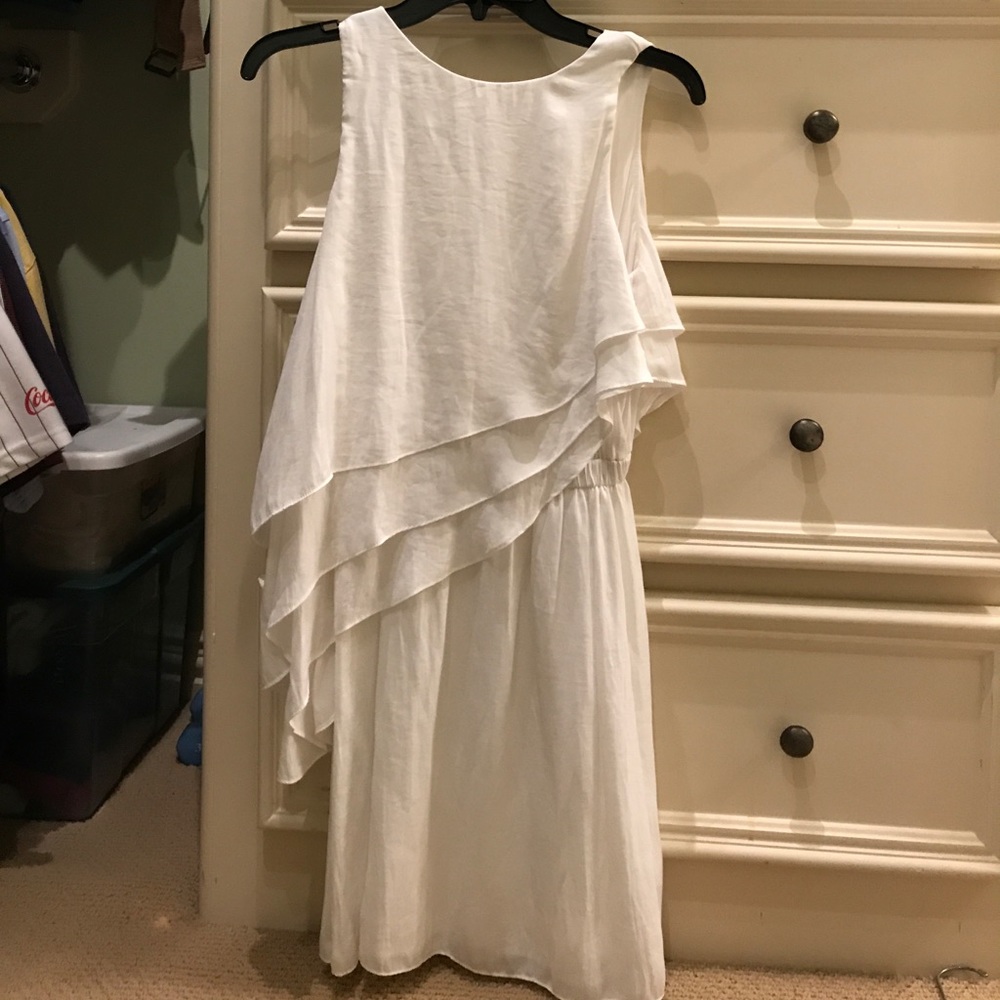 White zara tiered dress with elastic waist