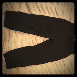 Lululemon jogger crops