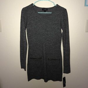 Gray long-sleeved dress!