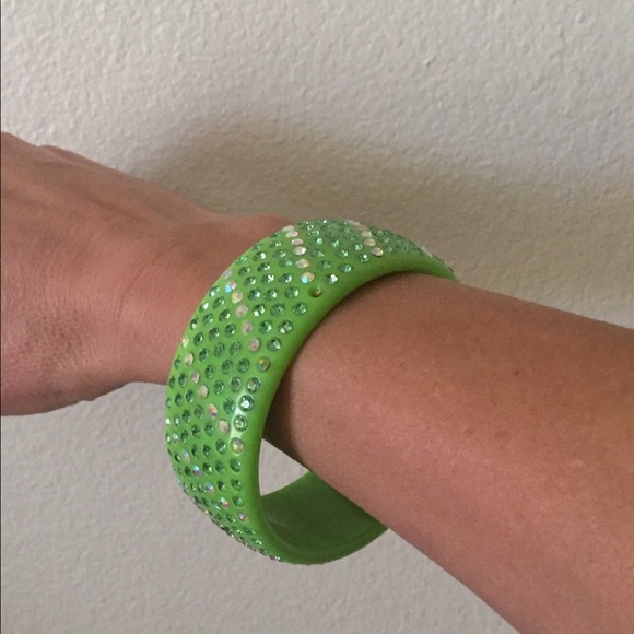 Bracelet- Lime Green with stones - Picture 2 of 2