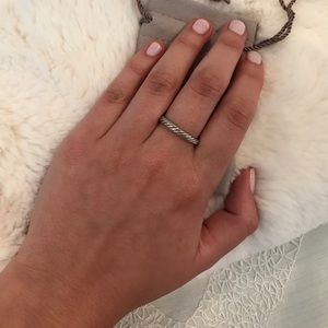 Cable Collectible Band Ring.