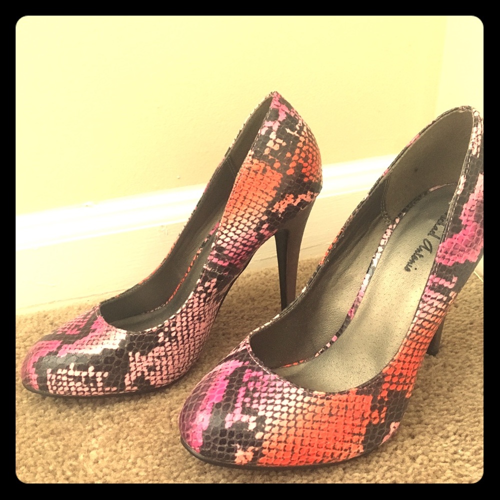 Michael Antonio Snakeskin Heels