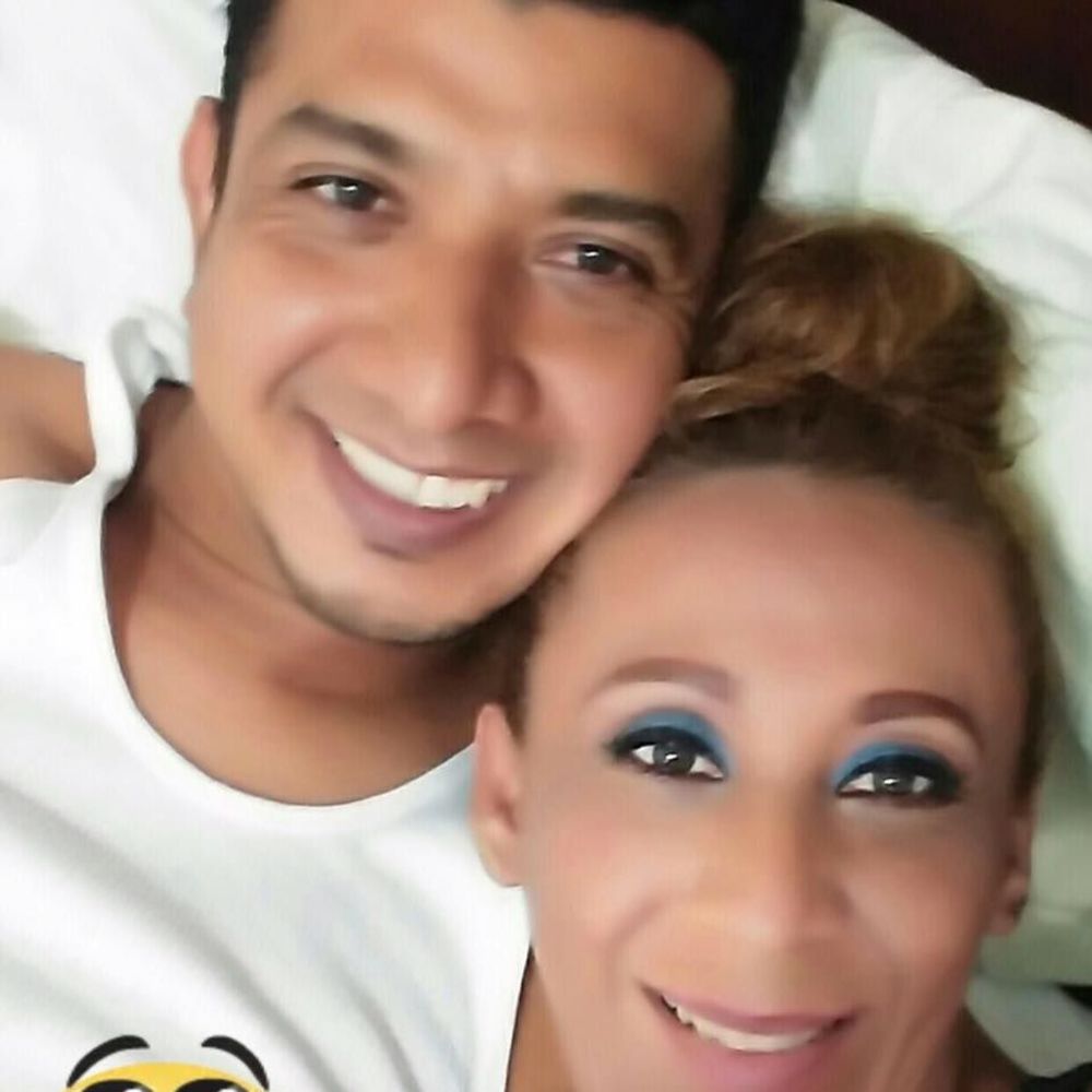 Meet your Posher, Iris