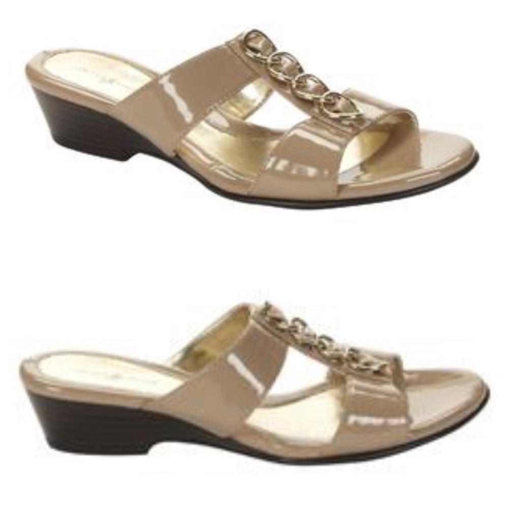Jaclyn Smith sandals