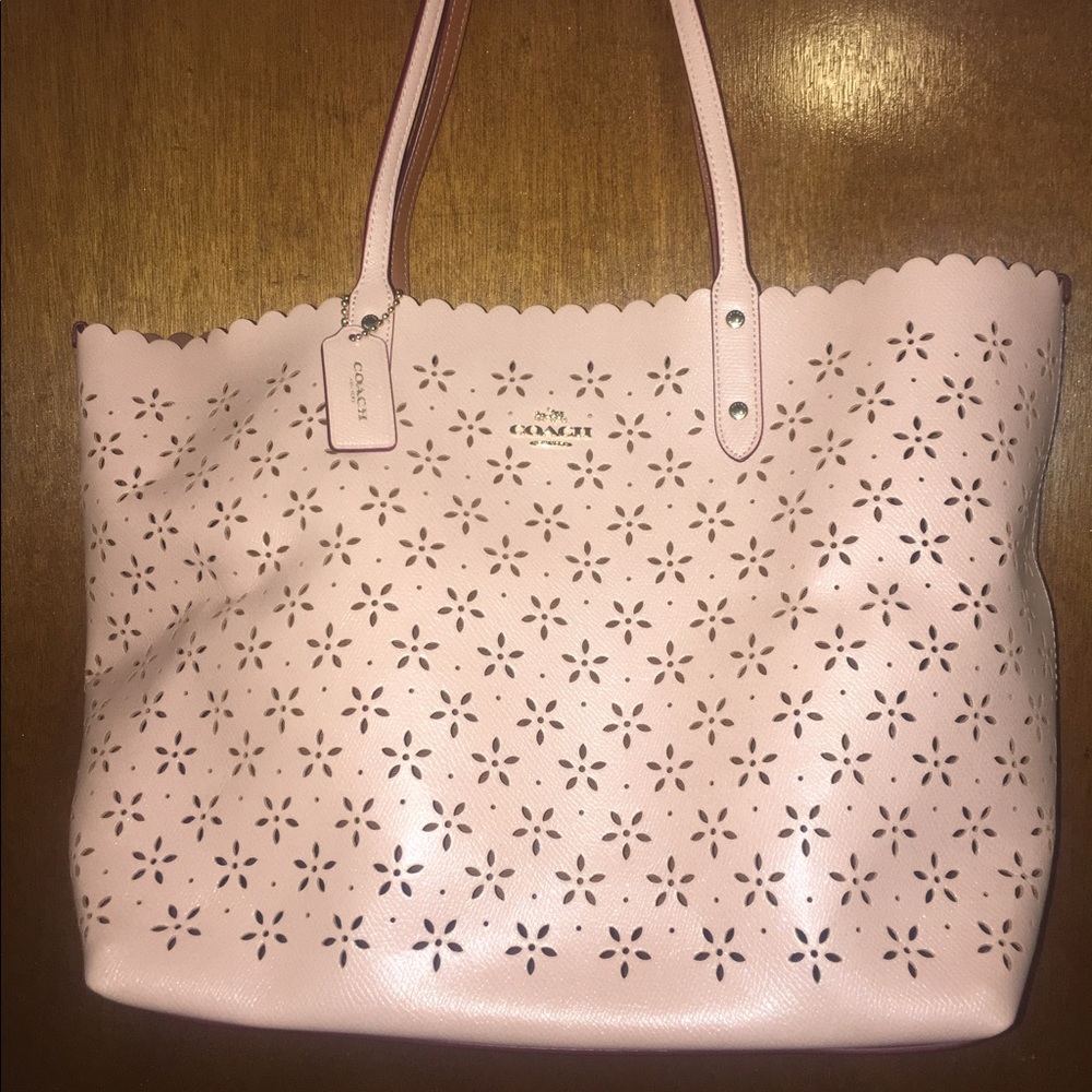 Laser Cut City Glitter Leather Peach Rose Tote Bag