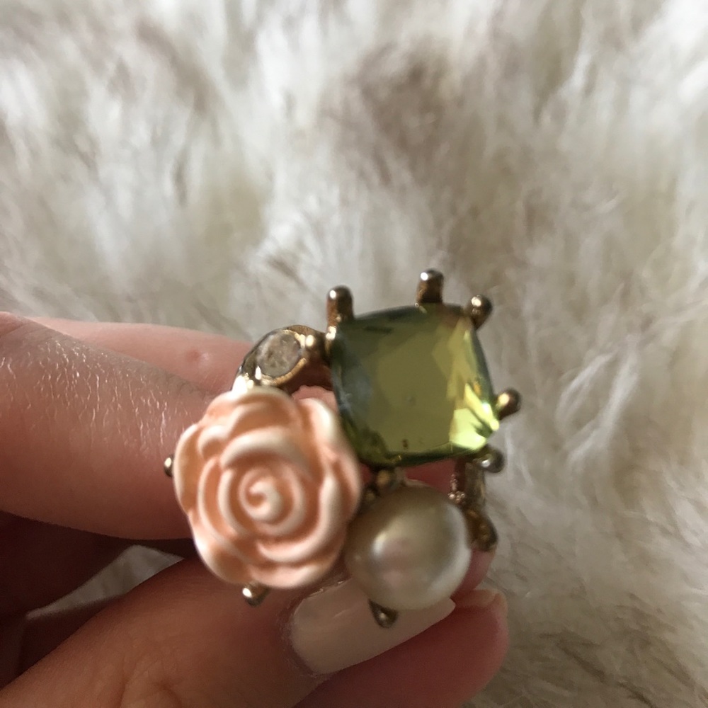Gorgeous ring! - Picture 2 of 3