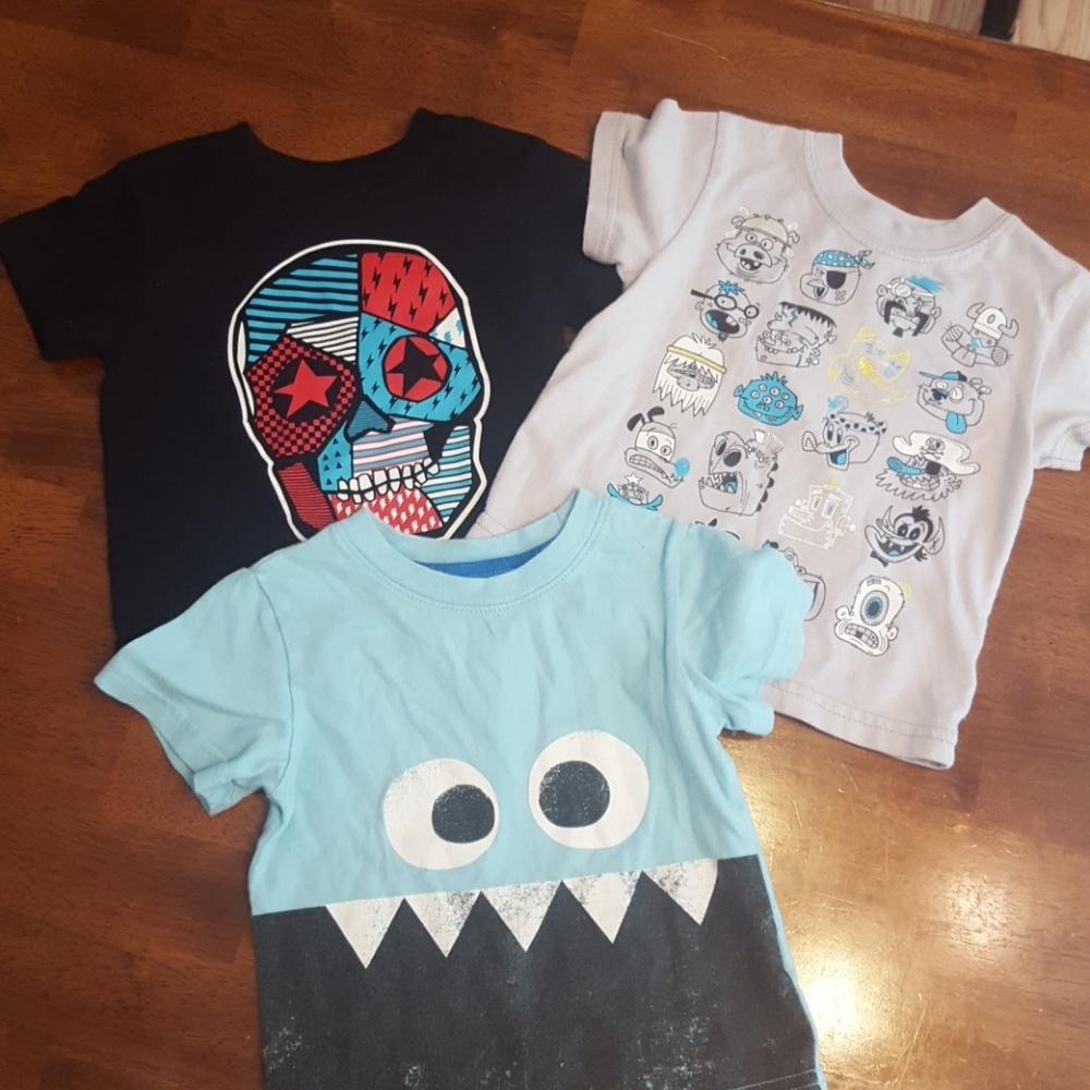 3 Graphic Tees Bundle