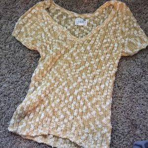 Summer cropped knit top