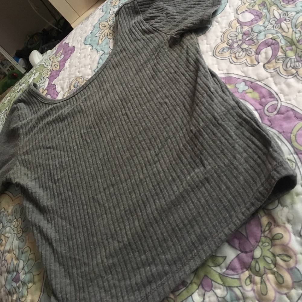 Grey crop top