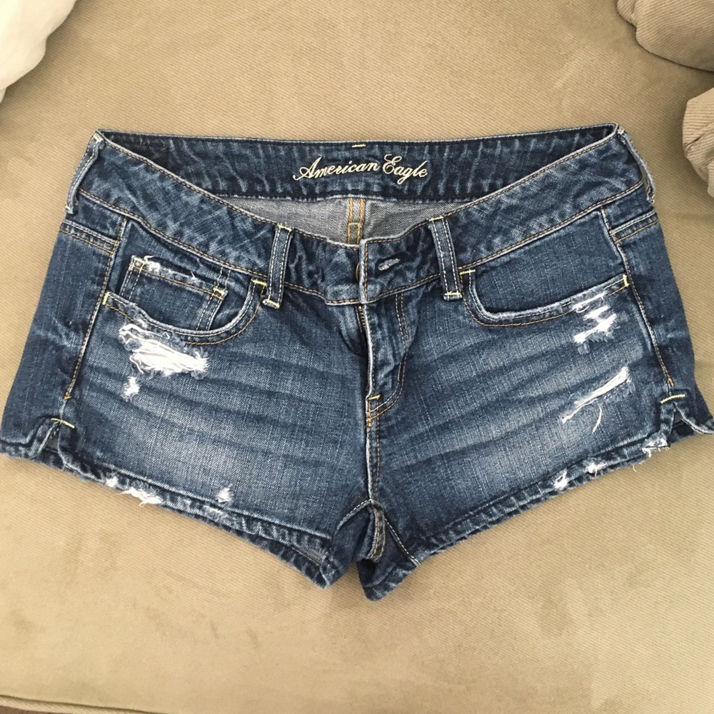American Eagle low rise shorts