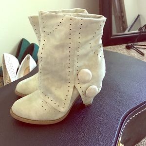 Booties, good condition