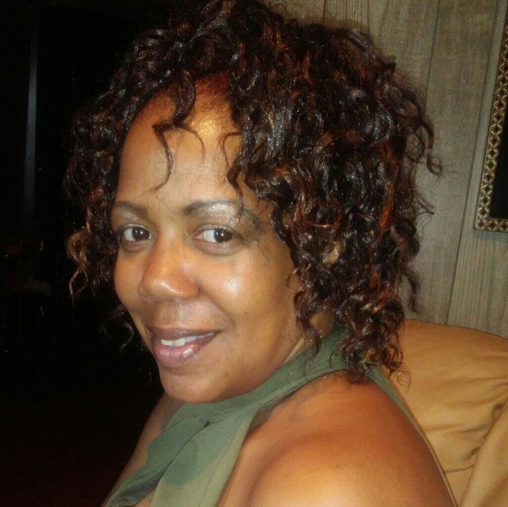 Meet your Posher, Alisa