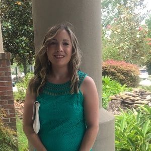 Meet your Posher, Lara